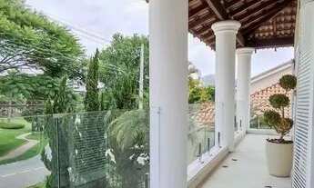 Imagem 3: Linda Casa para aluguel possui 360 metros quadrados com 4 quartos