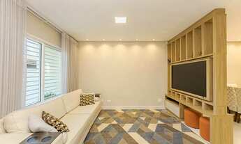 Imagem 2: SOBRADO com 3 dormitórios à venda por R$ 1.430.000,00 no bairro Água Verde - CURITIBA / PR