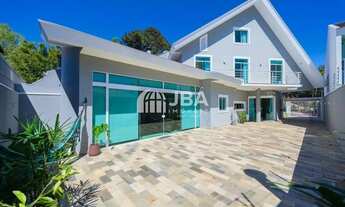 Imagem: Sobrado para venda tem 305 metros quadrados