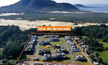 Imagem 2: Casa de condomínio para venda tem 375 metros quadrados