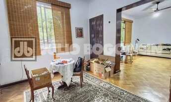 Imagem 4: Tijuca. Ótimo apartamento em parte nobre da R José Higino. Original 3 quartos, com dependê