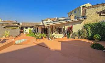 Imagem: Casa para Venda em Curitiba / PR no bairro