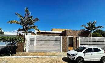 Imagem 4: OPORTUNIDADE ? CASA COM 4 SUÍTES E PISCINA R$699.000,00