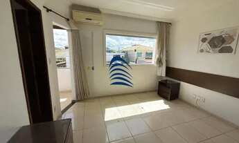 Imagem 6: Casa possui 300 m², 3/4 com suíte, apoio para empregada, área de serviço. Lavabo, área gou