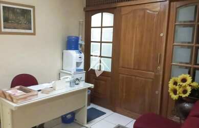 Imagem: Conjunto comercial na Liberdade, 90m²