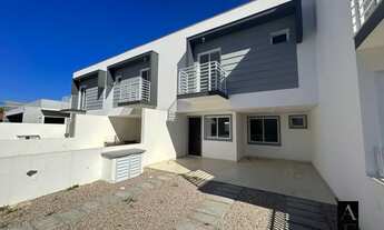 Imagem: Sobrado Geminado com pátio individual