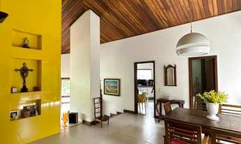 Imagem 3: Casa, Quintas do Candeal, 275m², 3/4 2 Suítes, 4 Vagas de Garagem, Piscina Privativa, Alto