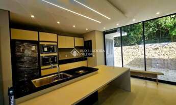 Imagem 5: CASA TRIPLEX A VENDA - MOBILIADA, BAIRRO CACHOEIRA DO BOM JESUS