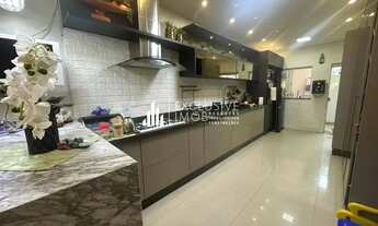 Imagem 6: JARDIM ESPANHA CASA DE 4 SUÍTES, 260 METROS QUADRADOS É 5 BANHEIROS