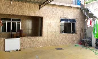 Imagem: Casa com garagem e 3 quartos