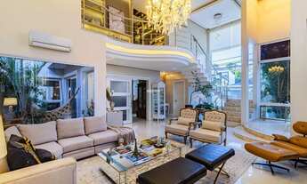 Imagem: Sobrado em JARDIM DO LAGO com 294.26 m²