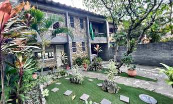 Imagem 2: Casa com 270m² de terreno em 222m² de área construída, 3 quartos churrasqueira e piscina