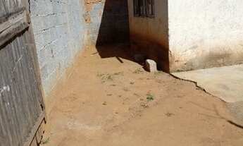 Imagem 2: Imóvel com quintal