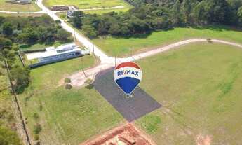 Imagem 2: Há um Vilarejo alí...