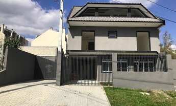 Imagem 3: Bélissimo sobrado com132 m2 com 3 quartos e 2 suites a 200M do São Lourenço Curitiba/Pr