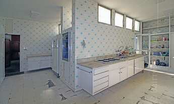 Imagem 7: Sobrado para aluguel e venda tem 1400 metros quadrados com 4 quartos