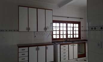 Imagem 6: Casa para aluguel possui 200 metros quadrados com 4 quartos