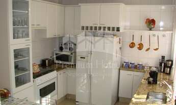 Imagem 3: Casa 4 Dormitórios para venda em Campinas - SP