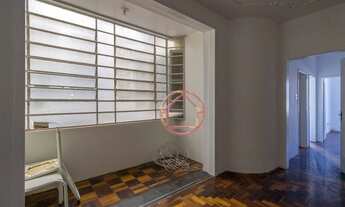 Imagem 3: Apartamento / 2 Dormitórios / Moinhos de Vento / Porto Alegre