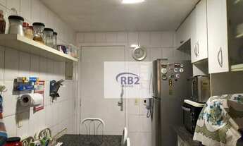 Imagem 7: Apartamento em prédio com lazer completo no Ingá, próximo de farto comércio