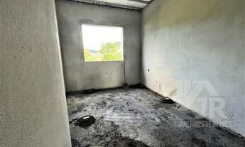 Imagem 7: Sobrado para venda possui 90 metros quadrados com 3 quartos em Rio Pequeno - Camboriú - SC