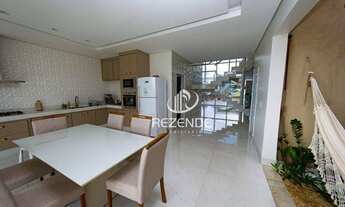 Imagem 4: Sobrado Luxuoso a venda no residencial Caribe