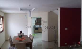 Imagem 7: Casa - Jacareí - Jardim Bela Vista - 4 Dormitórios - 220m² - Aceita Permuta