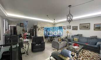 Imagem: Casa sobreposta alta podendo juntar com