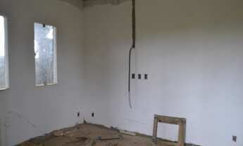 Imagem 7: Sitio na Estância do Sereno, construção inacabada