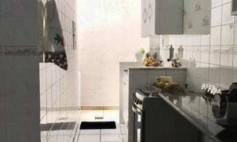 Imagem 5: Apartamento três quartos, sala, cozinha, banheiro e garagem, região central. Próximo a sup