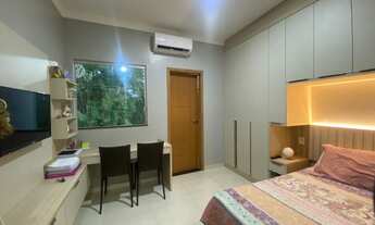 Imagem 6: Casa com armários e climatizada no Cond. Bosque das palmas, piscina com cascata