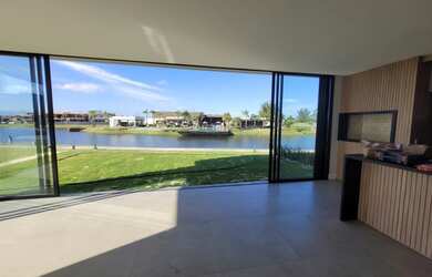 Imagem 3: Casa de condomínio para venda com 240 metros quadrados com 5 quartos em Centro - Xangri-Lá