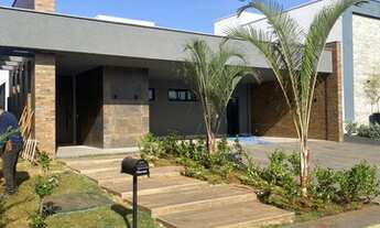 Imagem 7: Casa de condomínio para venda com 287 metros quadrados com 4 quartos