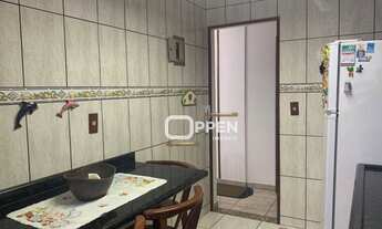 Imagem 4: Oportunidade! Apartamento mobiliado com 2 dormitórios sendo 1 suíte, bem localizado, próxi