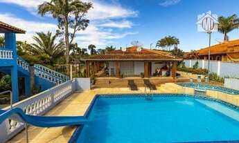 Imagem 3: Linda chácara com 3 dormitórios, piscina, área gourmet, salão de jogos, playground, à vend