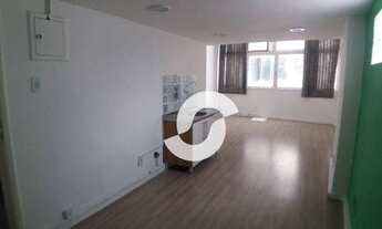 Imagem 3: Sala, 46 m² - venda por R$ 195.000,00 ou aluguel por R$ 700,00/mês - Centro - Niterói/RJ
