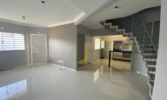 Imagem 2: Sobrado em condomínio fechado, no Centro de Cascavel