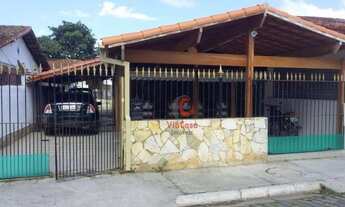 Imagem: Excelente Casa de Madeira Linear no Centro