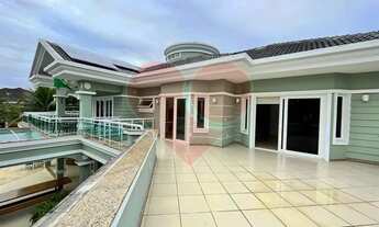 Imagem 5: Magnífica casa com 1070m² de área construída com 5 suite todas com closet