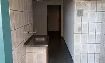 Imagem 4: Aluguel casa de fundo, de um quarto