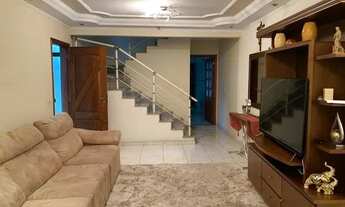 Imagem 2: Belo Sobrado à venda na Vila Guedes na Rua São Francisco de Assis, com 3 dormitórios