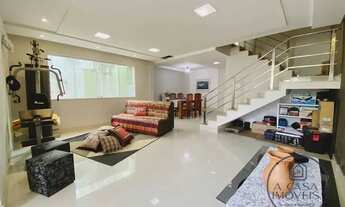 Imagem 3: Casa com 3 Quartos, suite canadense. 3 vagas de garagem à Venda, 240m²