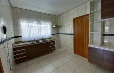 Imagem 3: Casa Dupléx 3 Qts sendo 1Suíte, Res. Palm Village Av. Ephigênio Salles