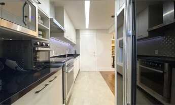 Imagem 7: Apartamento para aluguel possui 98 metros quadrados com 3 quartos em Moema - São Paulo - S