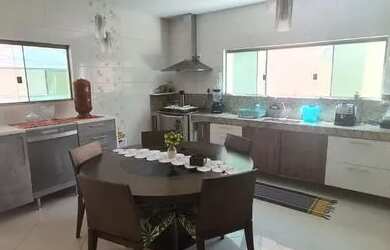 Imagem 6: Excelente casa para venda e locação com 420 metros e amplo quintal no bairro Village em Ri