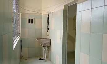 Imagem 4: Aluga se casa de 4 comodos com garagem próx ao centro