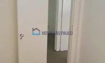 Imagem 4: Moema. Sala comercial com 46 m². Excelente local. 3 Salas, Ar condicionado. Perto de metrô