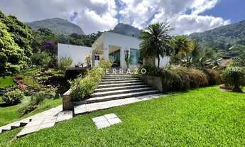 Imagem: Casa de alto padrão disponível para venda