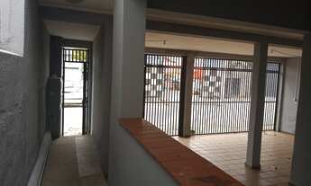 Imagem 2: Casa Grande Térrea para locação com 3 quartos grandes próximo a estação