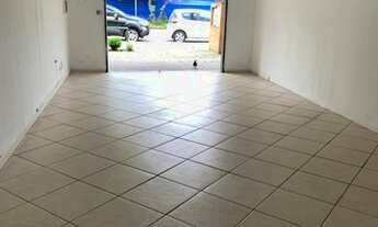 Imagem 2: Ponto comercial/Loja/Box para aluguel com 34 metros quadrados em Bacacheri - Curitiba - PR